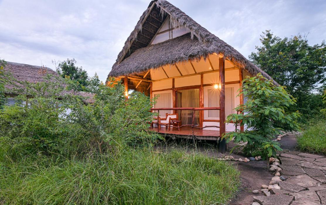 Отель Kazinga Wilderness Safari Camp Касесе Экстерьер фото